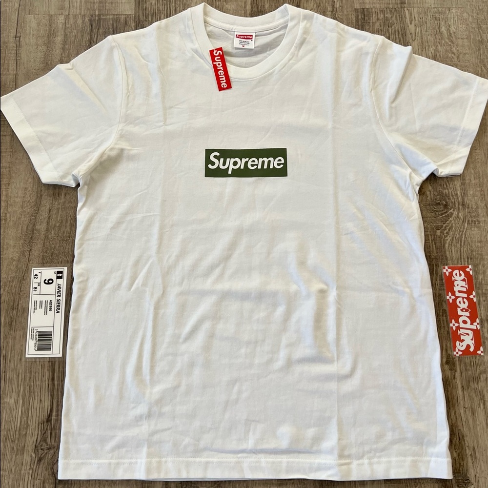 Supreme Berlin Box Logo